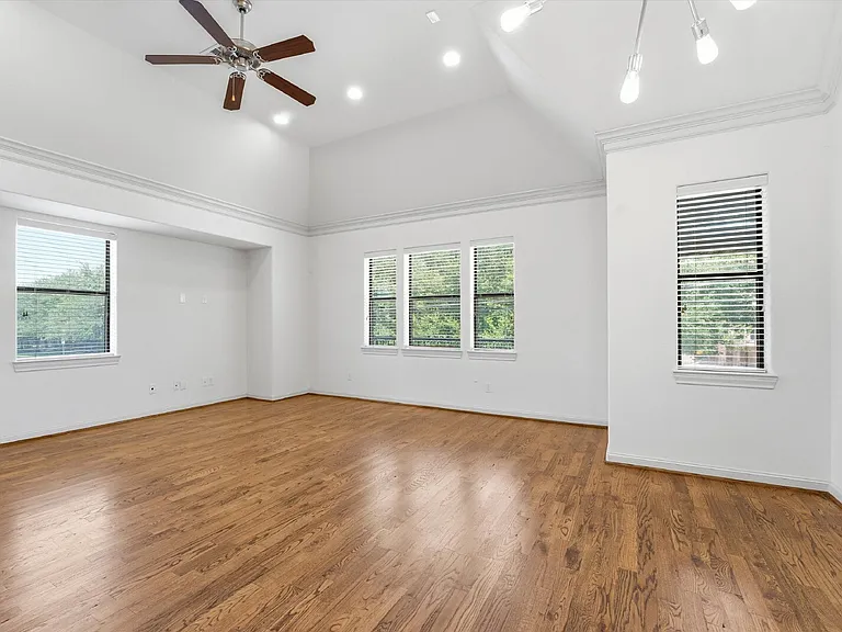 2305 Bastrop St #A — Photo 18