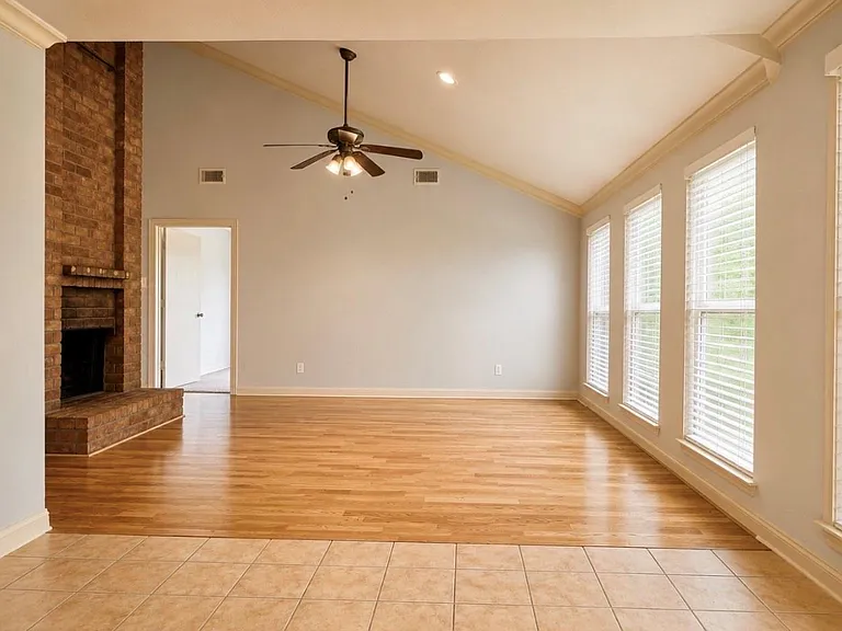 4423 Wee Laddie Ln — Photo 8