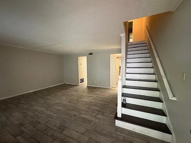 2 bed, 2.5 bath, 1156 sqft, $1,400 — Photo 2