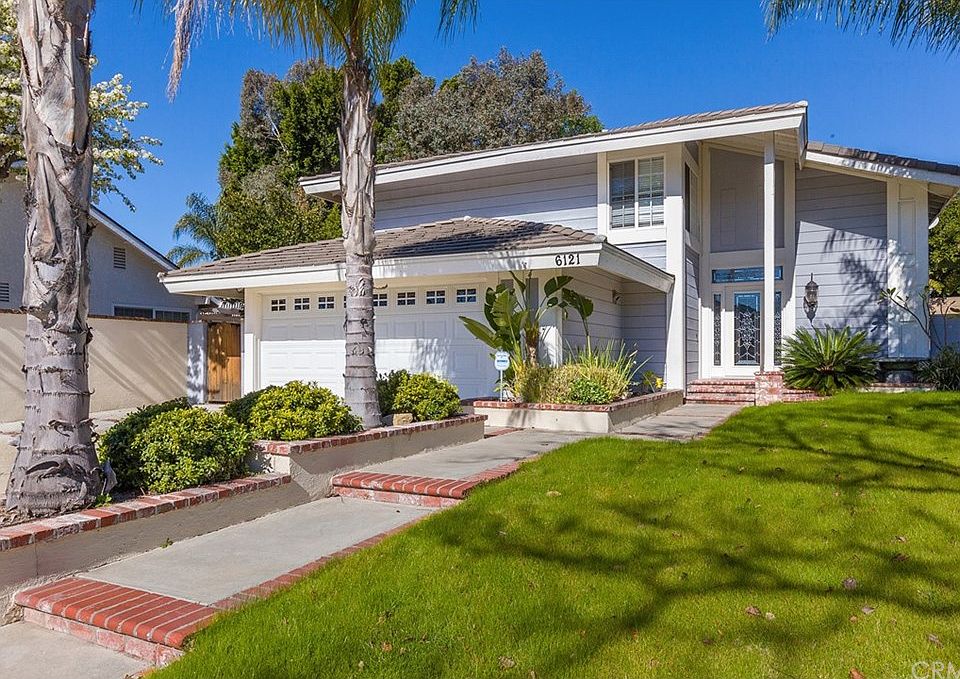 2nd image of 6121 E Camino Manzano