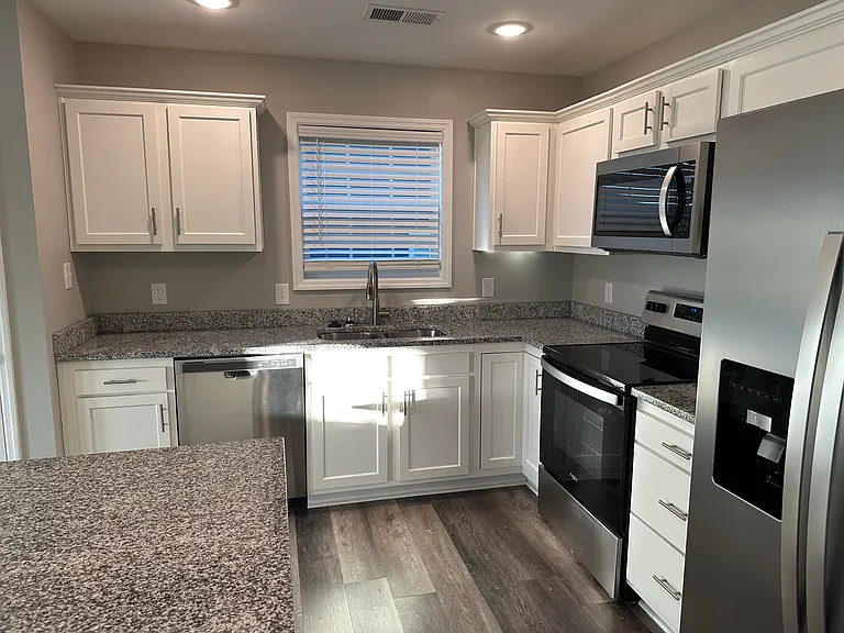 2010 Dolly Dr — Photo 17