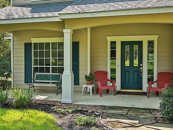 Enjoy your days on the front porch. Home faces North, so no sun in your eyes.