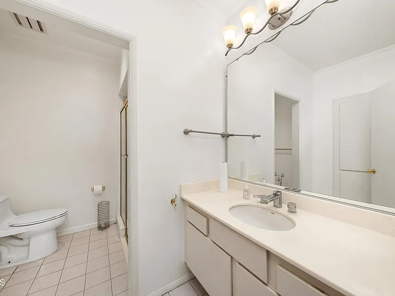 111 S Orange Grove Blvd #309 — Photo 28