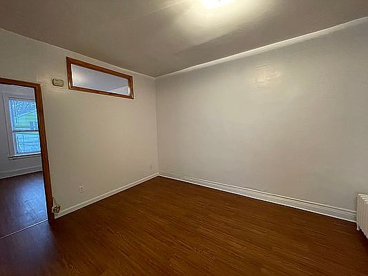 2nd image of 2343 E 22nd St APT 1