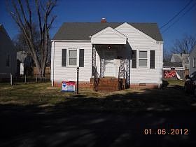 1st image of 14 N Elm Ave