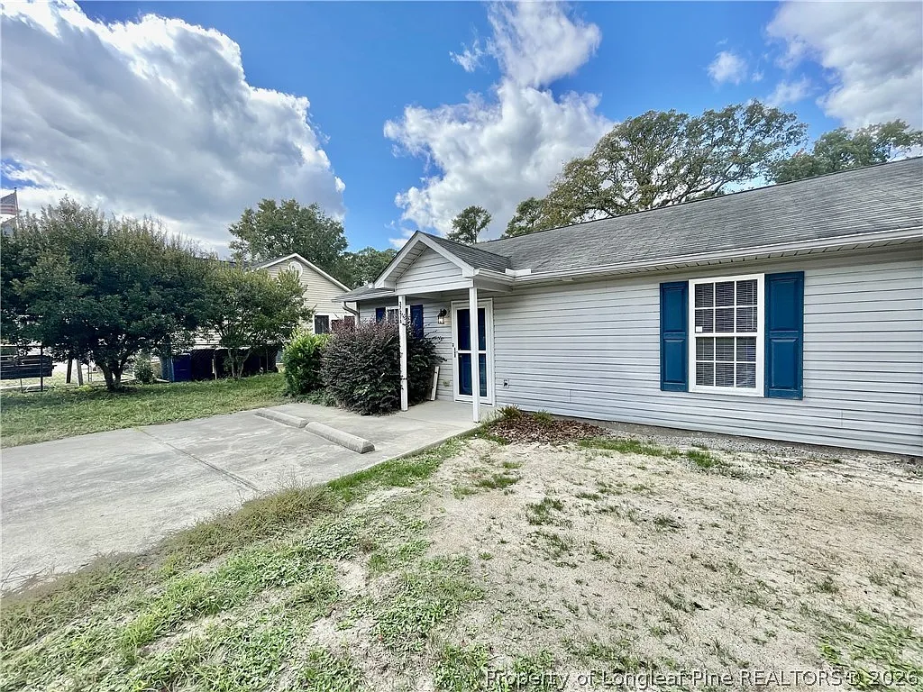 2 bed, 2.0 bath, 1001 sqft, $1,095 — Photo 3
