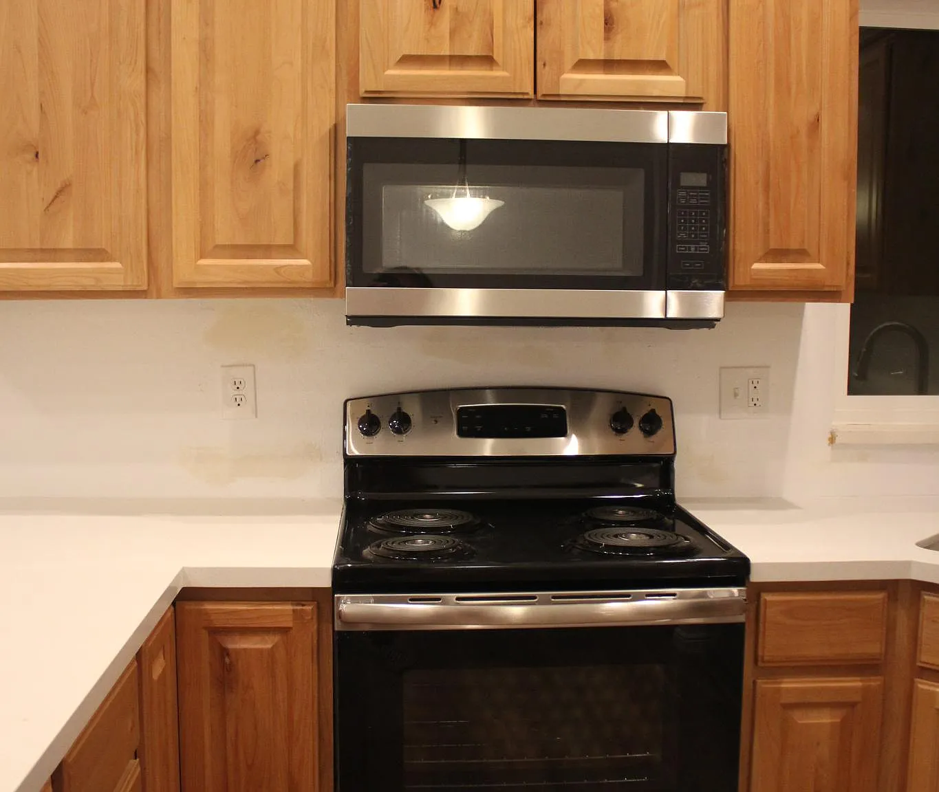 4 bed, 1800 sqft, $2,400 — Photo 3