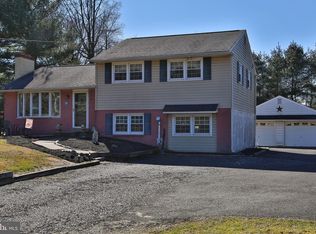 886 Almshouse Rd, Ivyland, PA 18974
