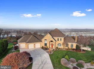 253 Willis Rd, Etters, PA 17319