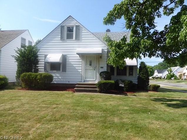 1st image of 27135 Forestview Ave
