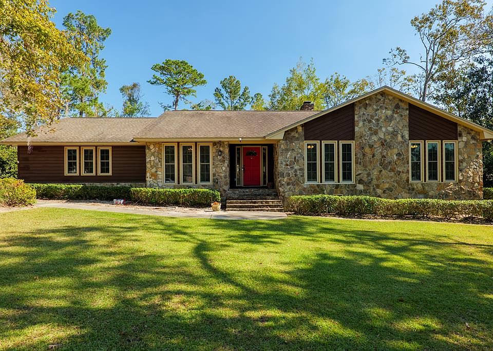 1st image of 4506 Golden Oaks Dr
