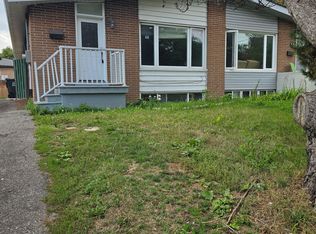 53 Billington Cres, Toronto, ON M3A 2G7