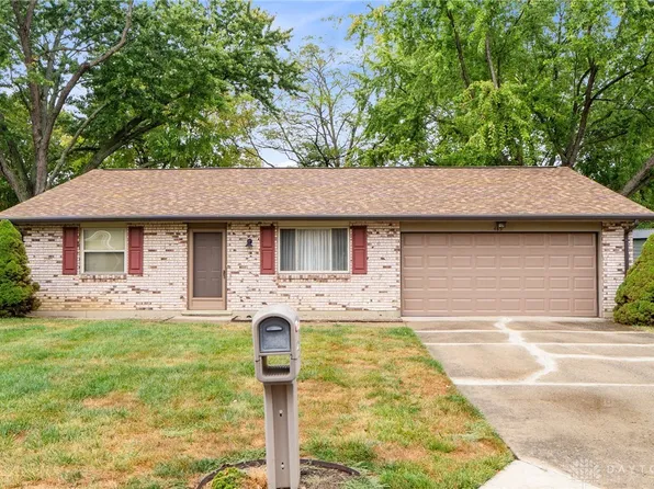 445 Wisteria Dr, Troy, OH 45373