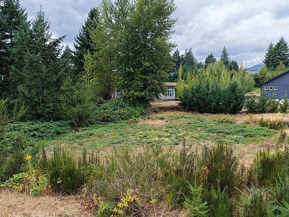 5th image of 960 NW Angel Heights Rd