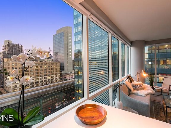 4th image of 4212 28th St APT 5B