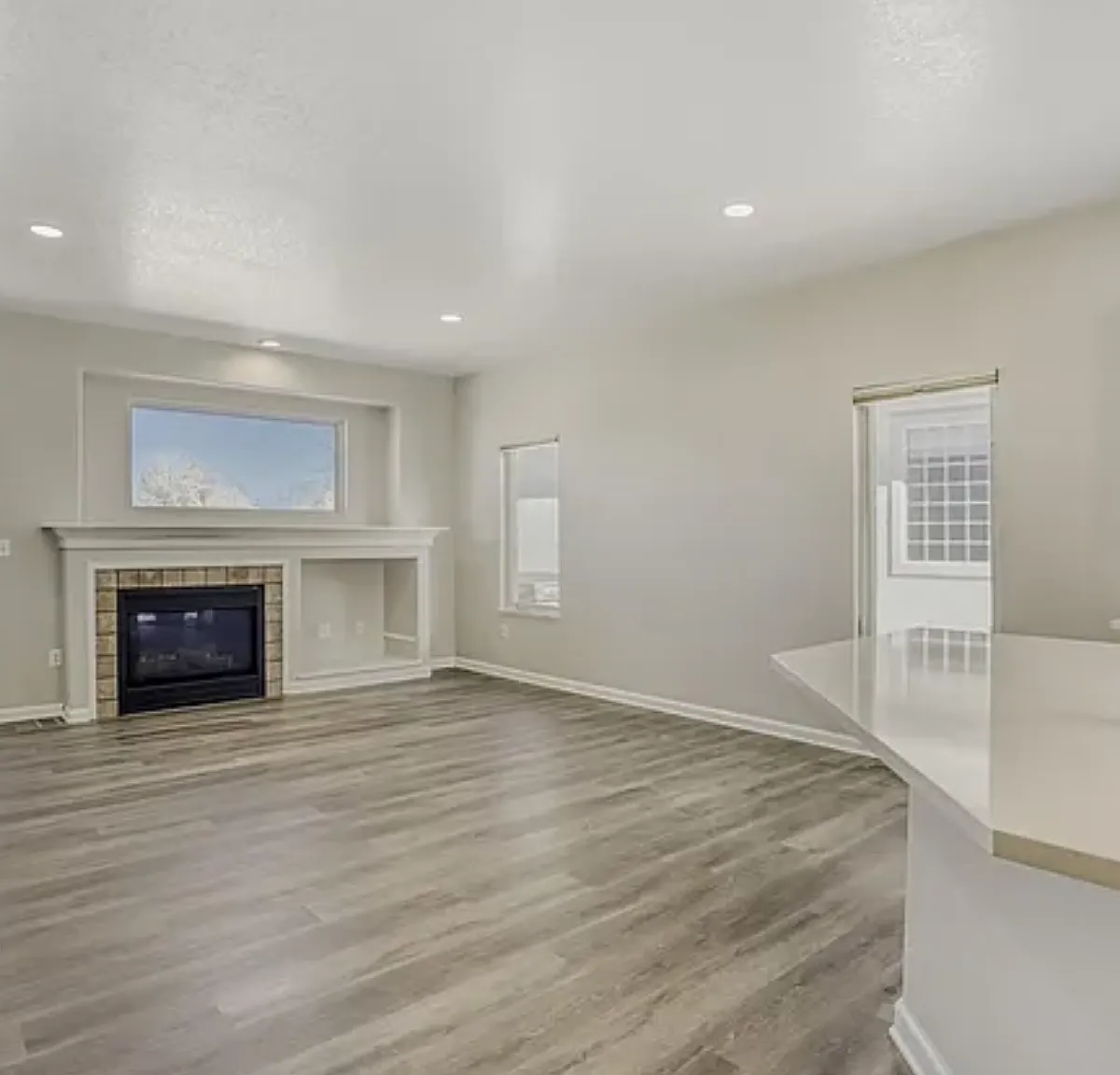 4 bed, 2634 sqft, $3,500 — Photo 2