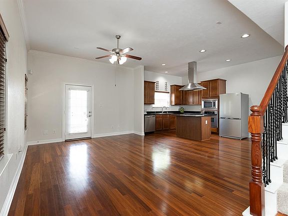 2nd image of 929 McKinney Park Ln