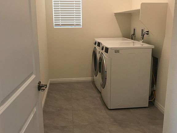 5th image of 12402 Foxtail Run Ave
