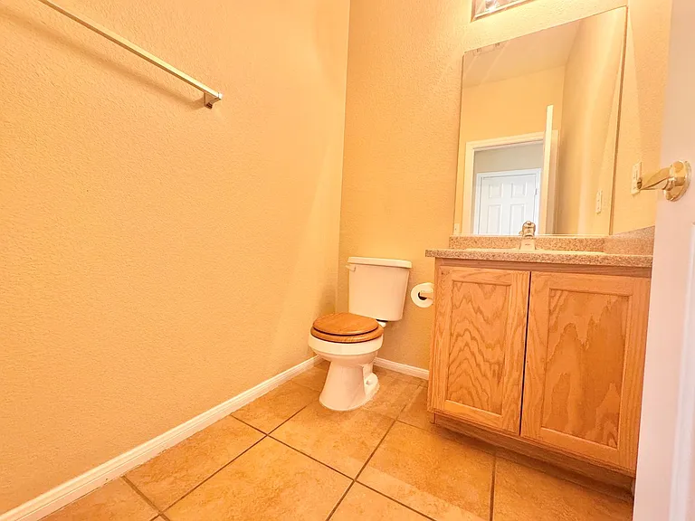 10424 Palm Village St — Photo 9