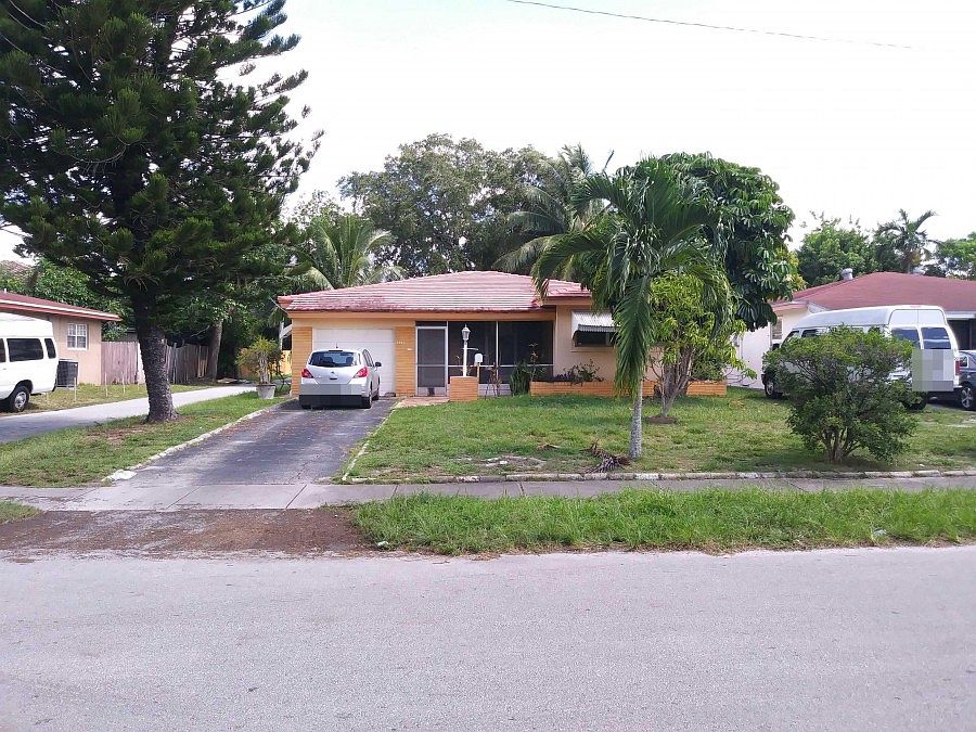 1st image of 1321 NE 158th St