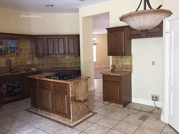 2nd image of 5401 Coral Gables Dr
