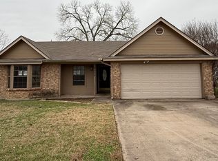 6552 Alta Vista Dr, Watauga, TX 76148