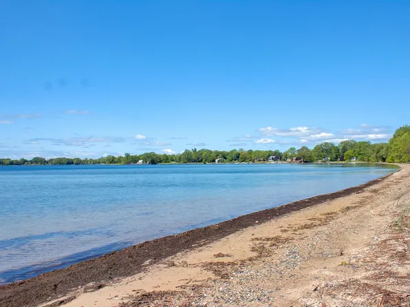 Lot B 3 Holiday Point Road, North Hero, VT 05474