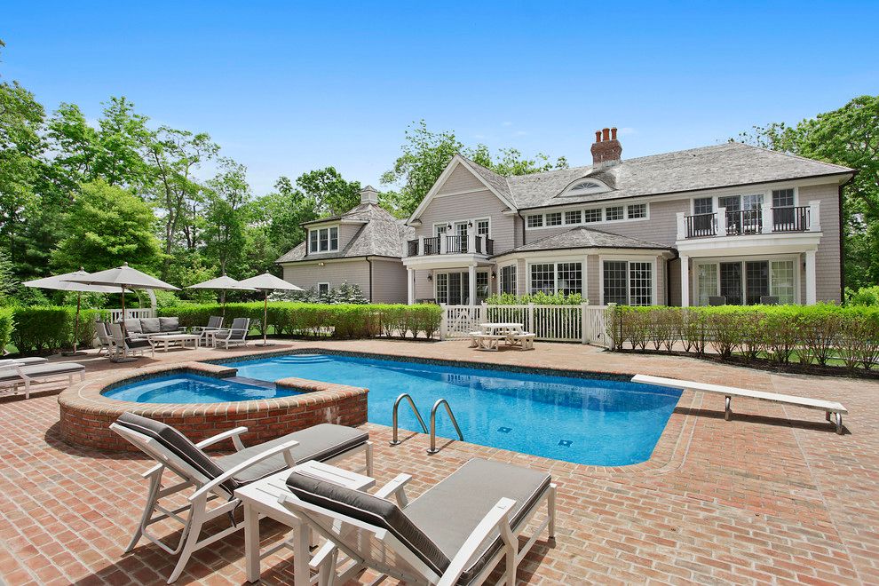 21 Bay Rd, Quogue, NY 11959 Out East