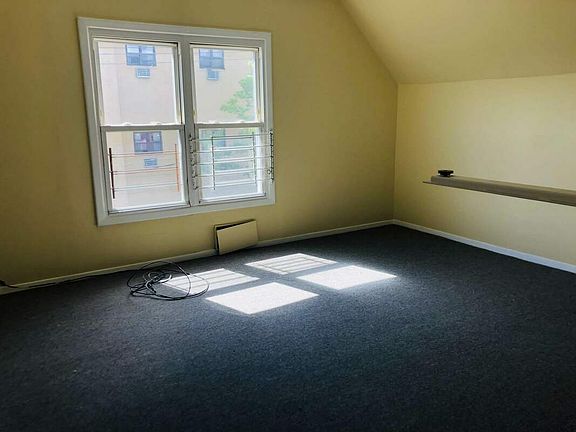 2nd image of 1140 Bayport Pl #2