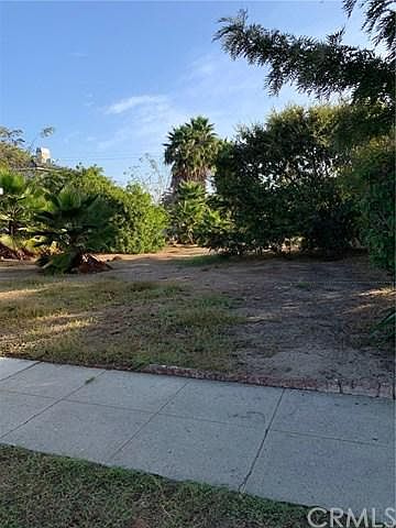 1st image of 3910 Elm Ave