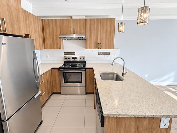 3rd image of 11566 224th St #304