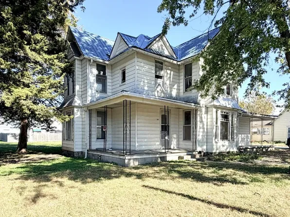 809 Vernon St, Laclede, MO 64651