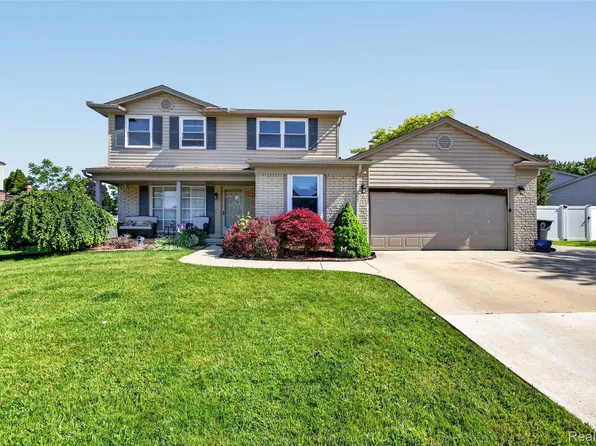 15930 Cumberland St, Riverview, MI 48193