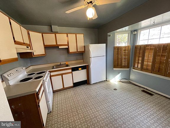 4th image of 1811 Tulip Ave