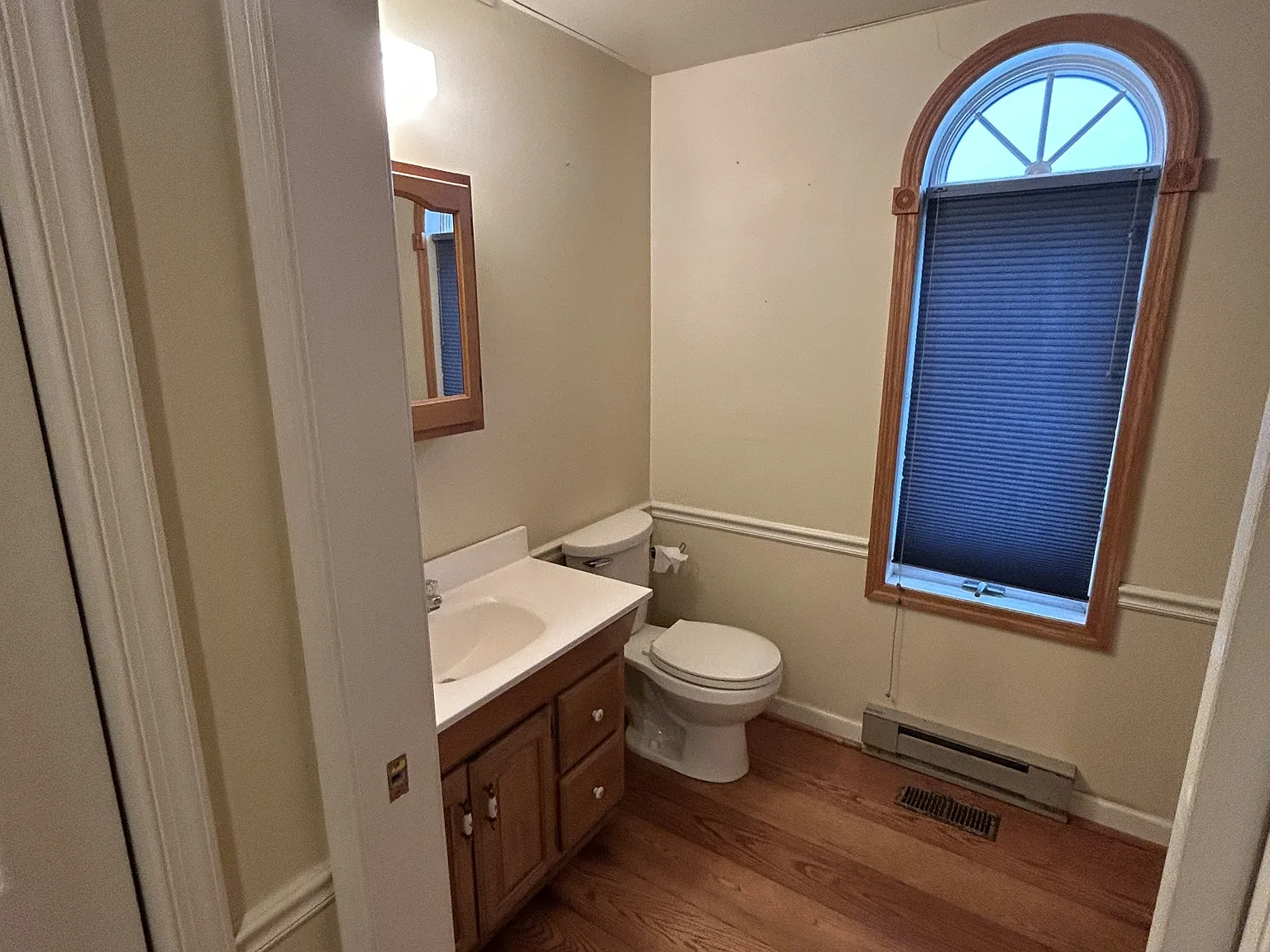 8509 Winchester Ave - . — Photo 4