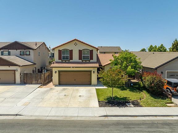 5th image of 2202 Calistoga Dr
