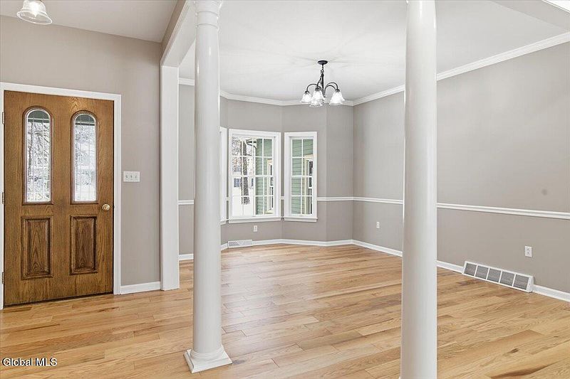 5th image of 38 Hearthstone Drive