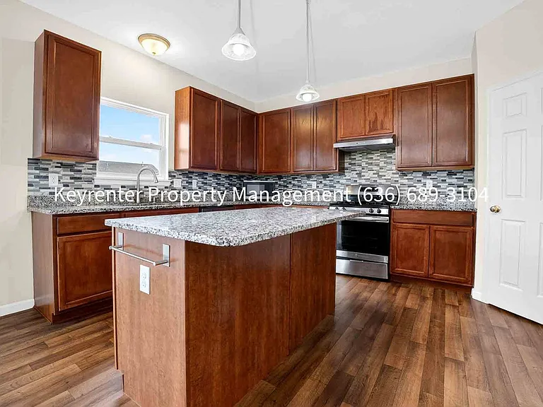 229 Charlestowne Place Dr — Photo 4