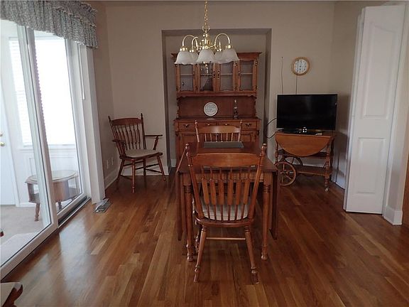 4th image of 19100 E 19th Terrace Ct S