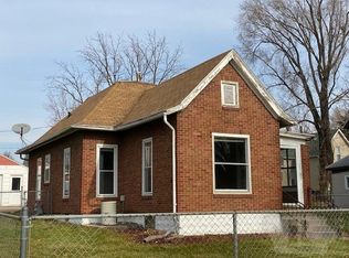805 W Nevada St, Marshalltown, IA 50158