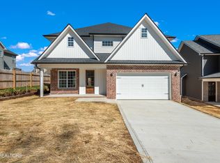 2302 Birch Hollow Ln, Knoxville, TN 37920