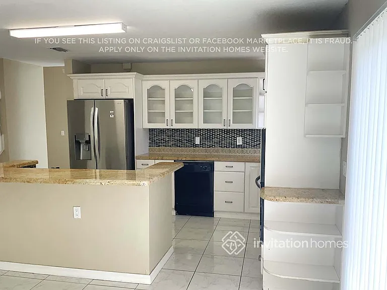 631 Royal Palm Way — Photo 6