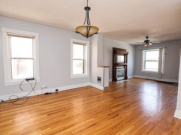 5th image of 3910 Flad Ave