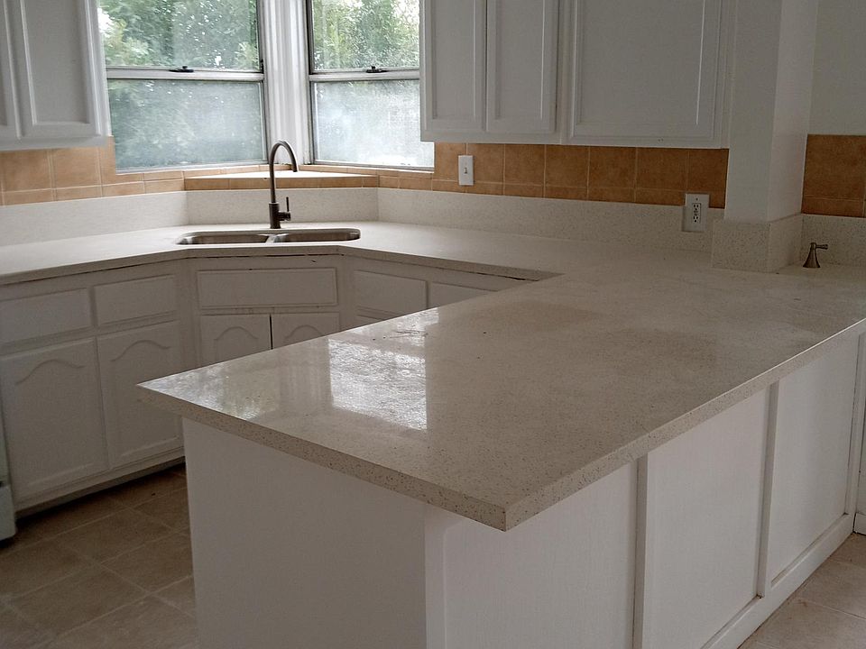 2nd image of 5245 Maymont Dr #O