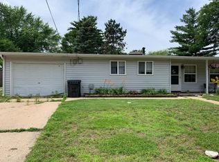 1315 Fenley St, Pekin, IL