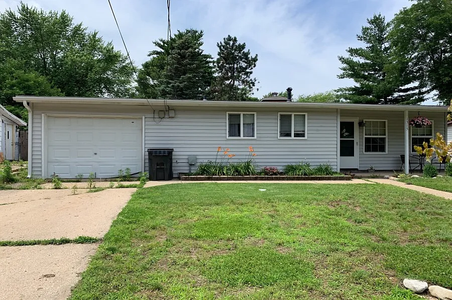 1315 Fenley St photo 1