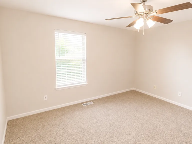 4005 Snowy Owl Dr — Photo 17