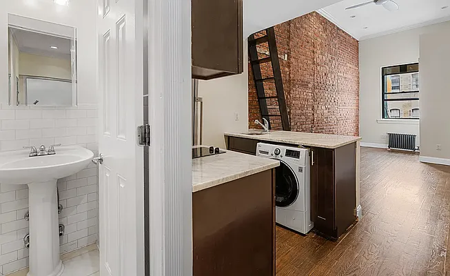 Rented by REAL New York | media 2