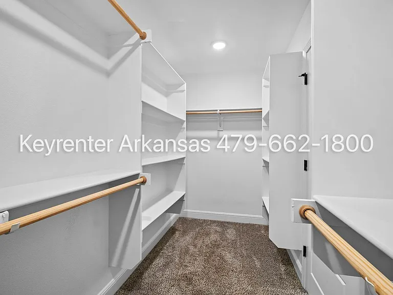 761 Melrose Pl — Photo 19