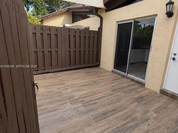 140 Fox Rd #3-46, Hollywood, FL 33024